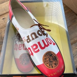 Icon, Campbell’s shoes